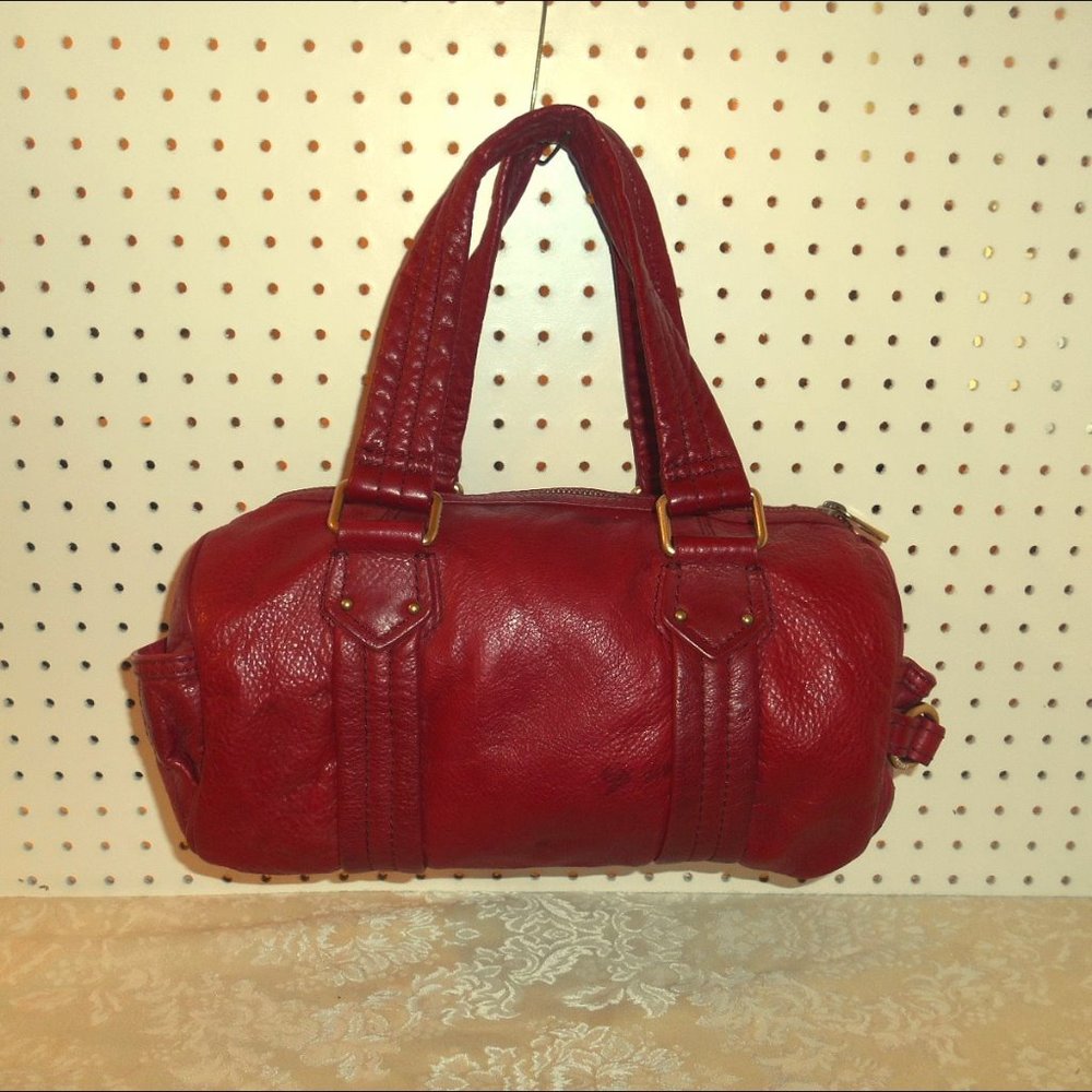 MARC JACOBS LARG RED LEATHER TOTALLY TURN HANDBAG